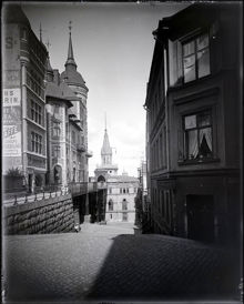 Bellmansgatan norrut från Tavastgatan. Mariahissen i fonden