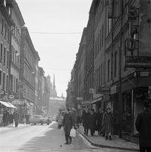 Drottninggatan sedd söderut från Vattugatan