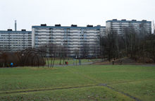 Norra Bredäng med bostadshus och grönområde