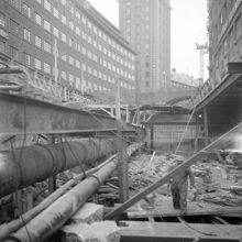 Tunnelbanebygget i korsningen av Kungsgatan och Sveavägen