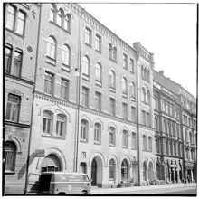 Artillerigatan 40,  söderut