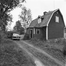 Granhultsvägen 25, Stä 3893 från norr. Exteriör av mindre hus av trä