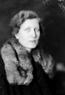 Porträtt av kvinna, Öy