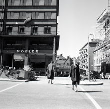 Tunnelbanenedgång stn Hötorget N Sveavägen/Tunnelgatan (nu Olof Palmes Gata)