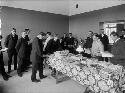 Olympiska spelen i Stockholm 1912. Interiör från Olympiahemmet.
