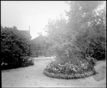 Gården till Norrtullsgatan 30 med lusthus