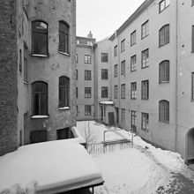 Grevgatan 32, gården