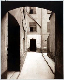 Kindstugatan 11, gården