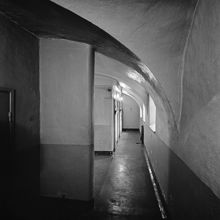 Storgatan 23 - Skeppargatan 34, hus B. Östermalms polisstation, utanför arresten