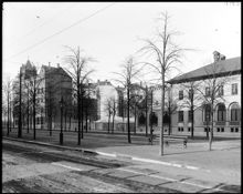 Narvavägen norrut. Till höger nr 26-28