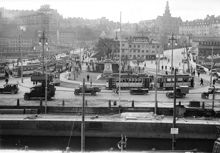 Nils Ericsson-slussen söderut mot Karl Johans Torg. T.v. i bakgrunden Katarinahissen