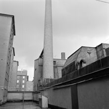 Gården sedd mot väster, på Tomtebogatan 40