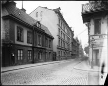 Drottninggatan n:r 108; idag (2010) n:r 114 B