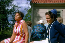 Barnens ö: Kvinnor i solen