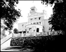 Prins Carls palats. Byströms Villa, Hazeliusbacken på Djurgården