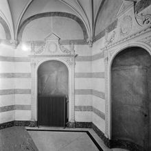 Birger Jarlsgatan 20. Förstuga