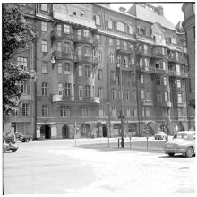 Artillerigatan 2 och 2 A, sedd från Väpnargatan