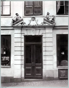 Storkyrkobrinken n:r 6, portal