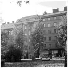 Sibyllegatan 21,  sedd från Hedvig Eleonora kyrka