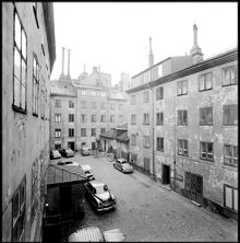 Hamngatan 17. Gården mot söder