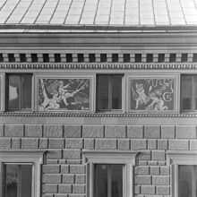 Fasad till hörnhuset Strandvägen 19-21 och Styrmansgatan 1. Thaueniuska huset