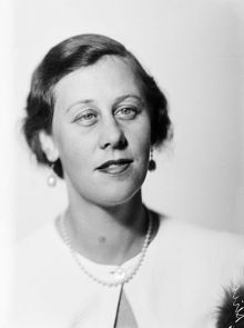 Porträtt av Alice Lyttkens, författare