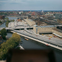 Utsikt från Stadhustornet mot Klara Sjö, Klarastrandsleden, Bangårdspostkontoret och vidare norrut