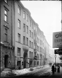 Grev Turegatan 22 och Östermalmsbiografen i nr 20