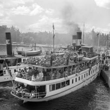 Ångbåtar vid Nybrohamnen