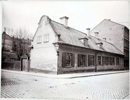 Hörnet av Björngårdsgatan och Wollmar Yxkullsgatan 2.